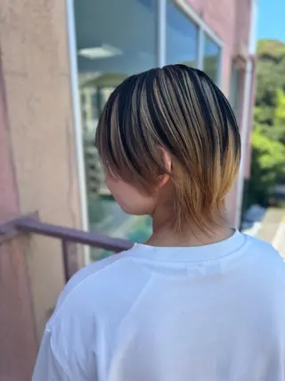 ショート カラー Viage （ビアージュ）のヘアスタイル