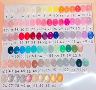 CROWN プライベートサロンのネイルデザイン