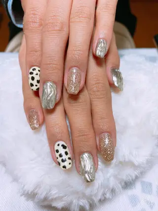 ネイル The Best Beauty受付担当のヘアスタイル