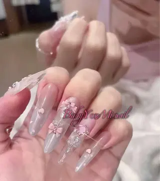 ネイル 相沢 さやかのネイルデザイン