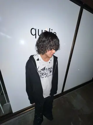 パーマ メンズ qualiaクオリア クラモチ　タクミのヘアスタイル