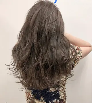 ロング カラー 🩵梅田/艶カラー 花音のヘアスタイル