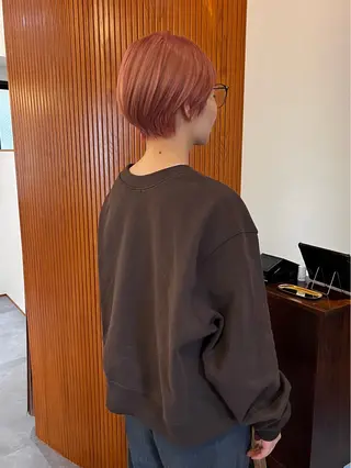 ショート カラー toi【トワ】所属・安達 俊亮のヘアスタイル