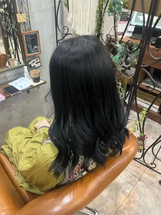 セミロング カラー 艶髪/ハイトーン/ ヘアセット/モエノのヘアスタイル