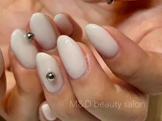 ネイル M&D BeautySalon武蔵小杉店所属・M&D武蔵小杉店 MIYAのネイルデザイン