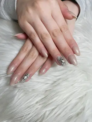 ネイル Eclat登戸店 サリナのネイルデザイン