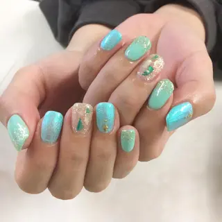 ネイル SHINE NAILのネイルデザイン