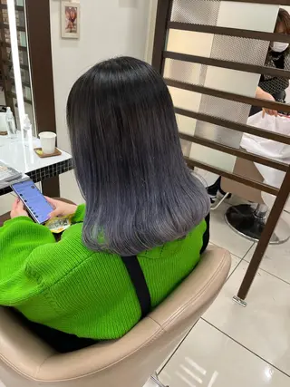 ミディアム カラー 羽エクステ🩷 🤍まき🤍のヘアスタイル