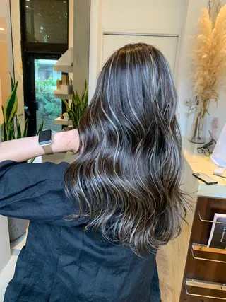 ロング カラー Bree"ze所属・大河原 修太のヘアスタイル