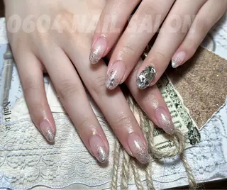 ネイル ishiro 🍂のネイルデザイン