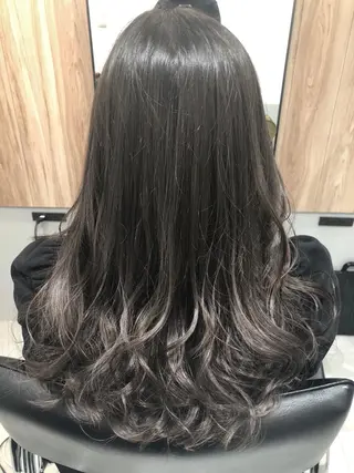 セミロング カラー OFF YUYAのヘアスタイル