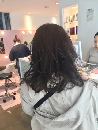 セミロング 所渉/韓国レイヤー /ウルフカットのヘアスタイル