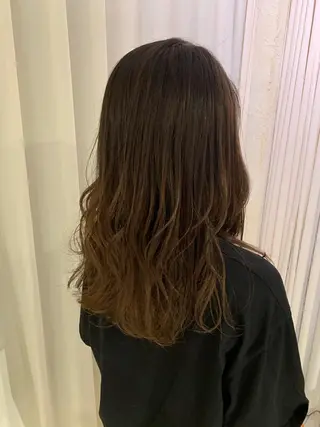 ロング カラー 髪質改善色素改善特化 keiのヘアスタイル