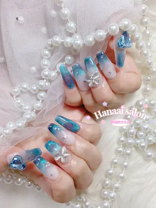 ミディアム 長谷川 妃菜のネイルデザイン