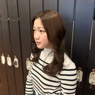 ロング カラー 栄 こずえのヘアスタイル