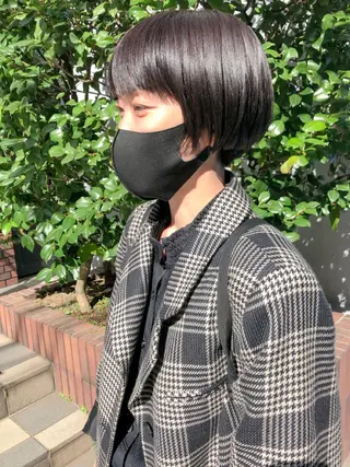 ショート カラー 長井 美佳のヘアスタイル