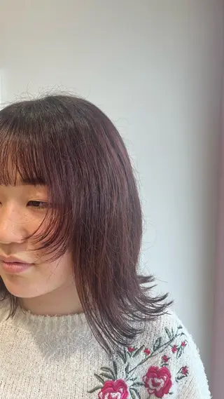 ミディアム カラー ベージュカラー⌇﻿ くびれヘア.𐙚心音のヘアスタイル