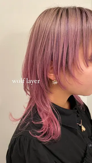 セミロング カラー ミウラナツサ /レイヤーカットのヘアスタイル