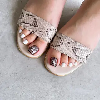 ネイル NEO Beauty Salon所属・𝐍𝐄𝐎 𝐉𝐔𝐑𝐈のネイルデザイン