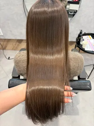 セミロング 柴田樹/大人可愛い 艶髪カラー/髪質改善のヘアスタイル