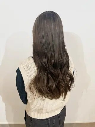 ロング カラー 高橋 さくらのヘアスタイル