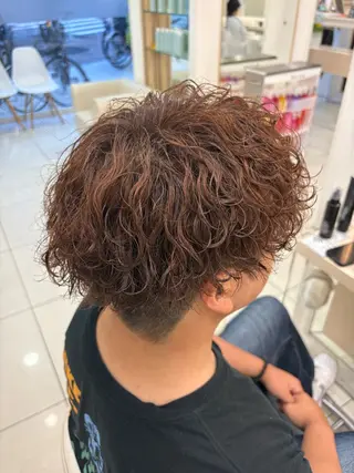 ショート カラー パーマ メンズ 髪質改善/艶カラー/ メンズパーマ/鈴木のヘアスタイル