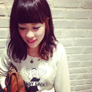 ミディアム セミロング カラー la fith所属・rico_by ヘアとアイブロウのヘアスタイル