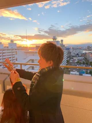 ロング カラー パーマ ヘアアレンジ ネイル マツエク・マツパ レイヤー＆カラー 人気美容師倉崎涼のヘアスタイル