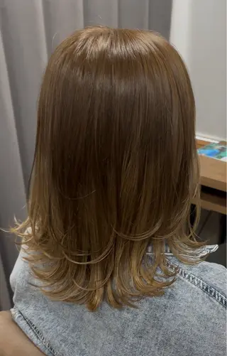 ミディアム TELA HAIR AYANOのヘアスタイル