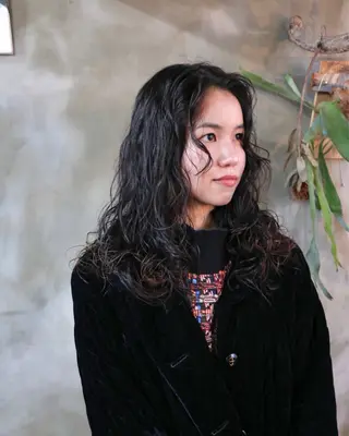 ロング パーマ 木村陸弥 似合わせ 透明感カラー🌿のヘアスタイル