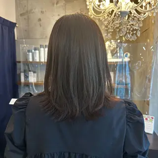 セミロング 阿部 麻衣子のヘアスタイル