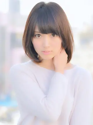 ミディアム COLO✨️ 白川綺香のヘアスタイル