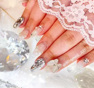 ネイル 23時まで❤︎韓国、 ワンホンネイルのネイルデザイン