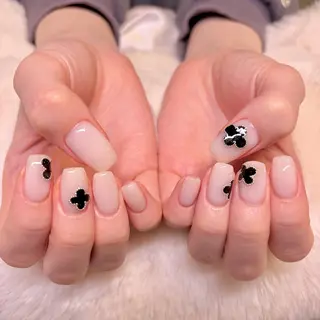 ネイル nail salon e'mu💐のネイルデザイン