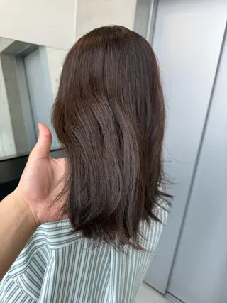 セミロング カラー 【銀座】艶髪/上品な カラー特化/涼/駅近のヘアスタイル