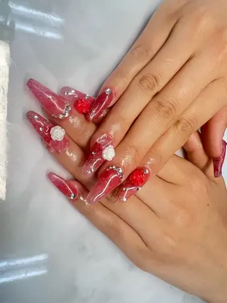 ネイル Msalon所属・渡久地 夢のネイルデザイン