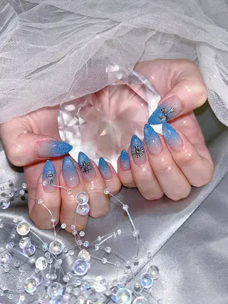 ネイル Cleo🧸伏見店 mikiのネイルデザイン