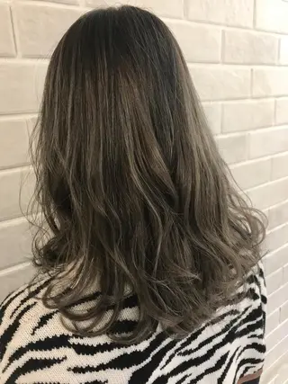 ミディアム カラー パーマ ヘアアレンジ 艶髪カラー&ウルフ フルカワ ヒロズミのヘアスタイル