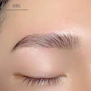 アイブロウ Hairsalon F＋Moana by　HEADLIGHT所属・salonF 🔸hamaのマツエク・マツパデザイン