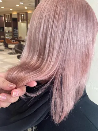 ミディアム 千葉ハイトーンカラー KASUMIのヘアスタイル