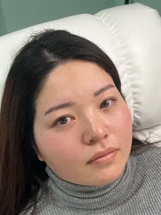 アイブロウ 西里 朋香の眉毛・アイブロウイメージ