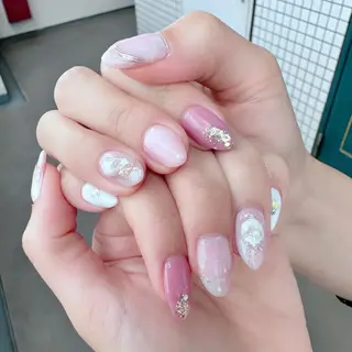 ネイル 新山 聖のネイルデザイン