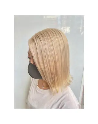 ミディアム カラー やました りなのヘアスタイル