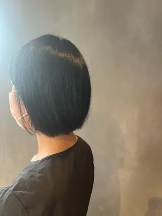 カラー 下山 萌華のヘアスタイル