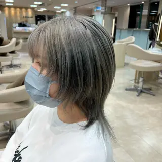 ショート カラー 似合わせ.ﾍｱｾｯﾄ 得意🌹井上美沙のヘアスタイル