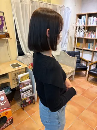 カラー niko hair所属・MI KUのヘアスタイル