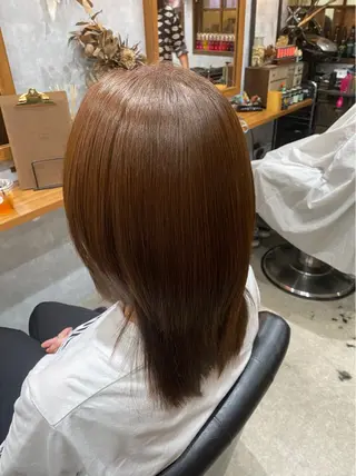 カラー CAFE  and  HAIR  SALON  re:verb所属・今枝莉菜 上品なツヤカラーのヘアスタイル