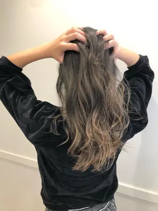 セミロング GO TODAY SHAiRE SALON原宿Stella店所属・GO TODAY シェアサロンのヘアスタイル