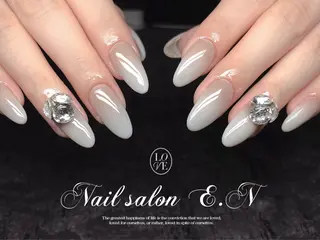 ネイル E.N🦋 長さ出し/持ち込みのネイルデザイン