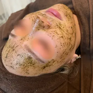 肌質改善|美眉サロンCannone'所属・肌質改善|美眉サロン Cannone’のエステ・リラクイメージ